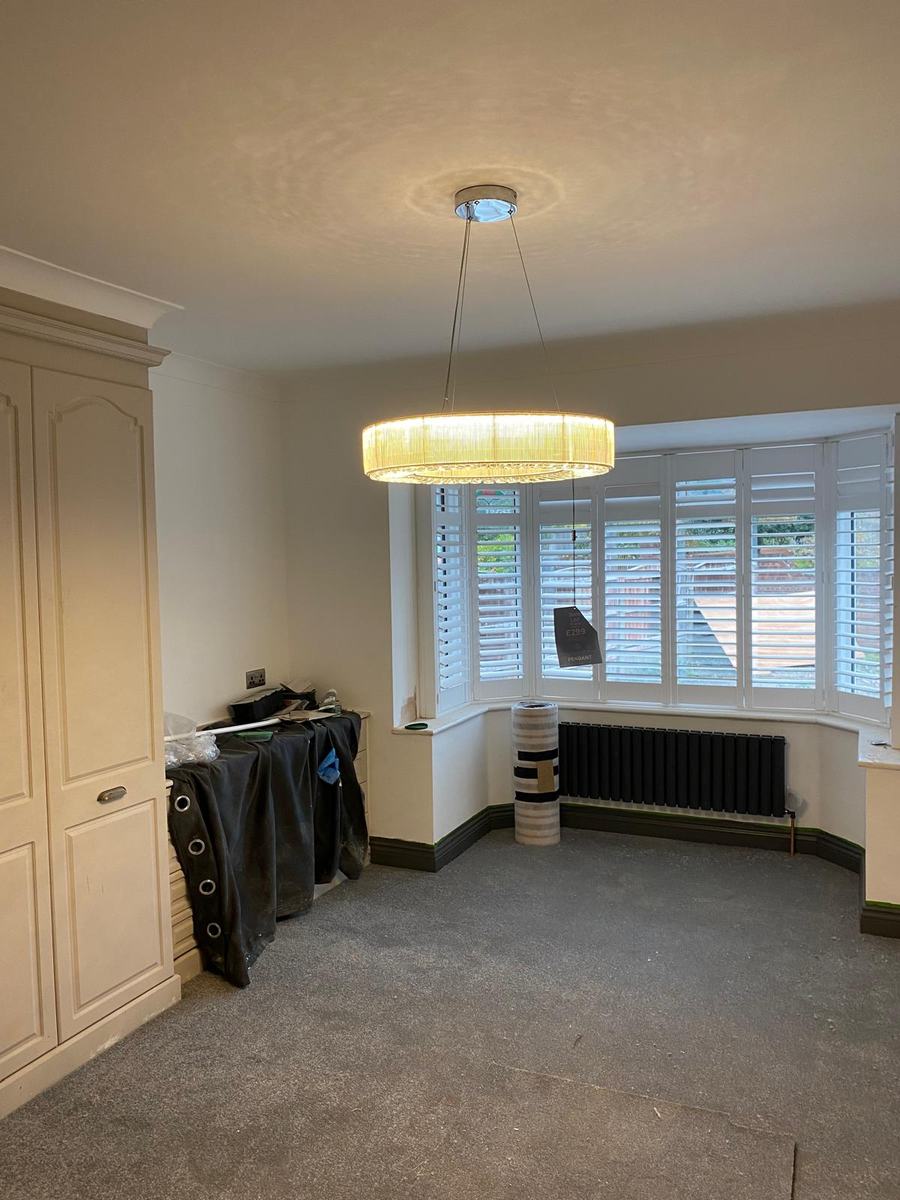 LED ring pendant in a dining room
